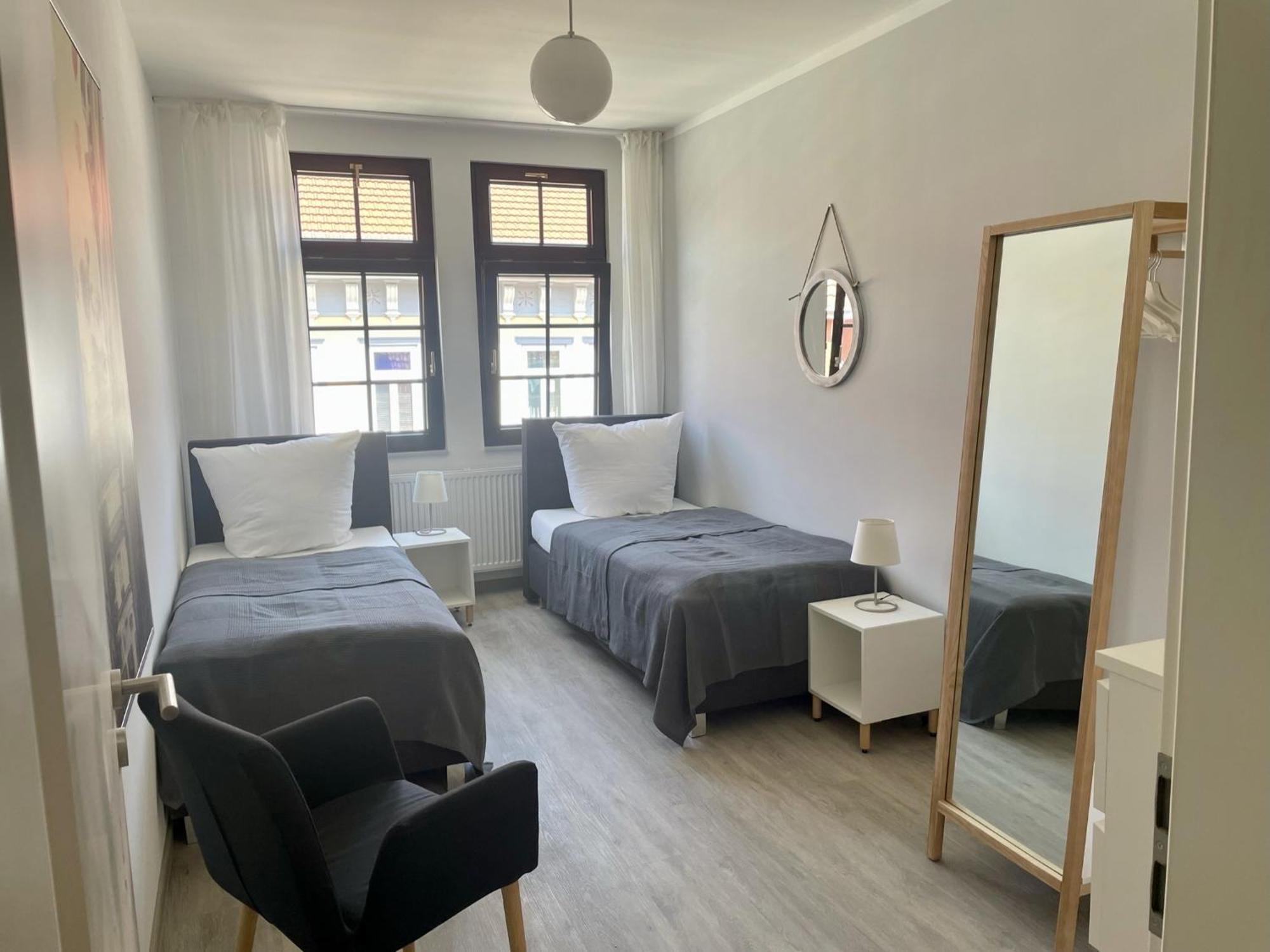 Discovair - Eisenach Karl14 - Vollausgestattete Apartments Mit Netflix In Der Fussgaengerzone Esterno foto